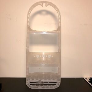 P𝅺LASTIC shower caddy